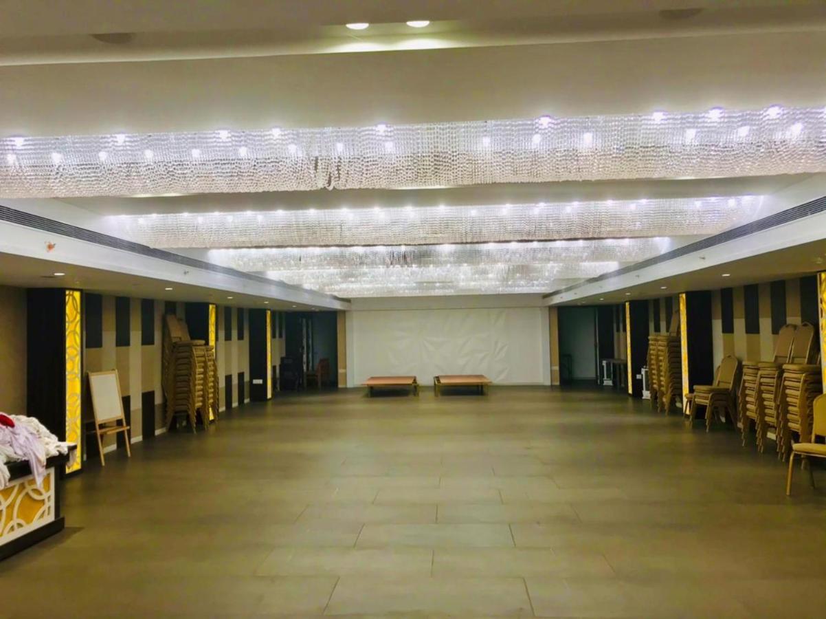 Zip By Spree Hotels Samudra Belagavi Zewnętrze zdjęcie