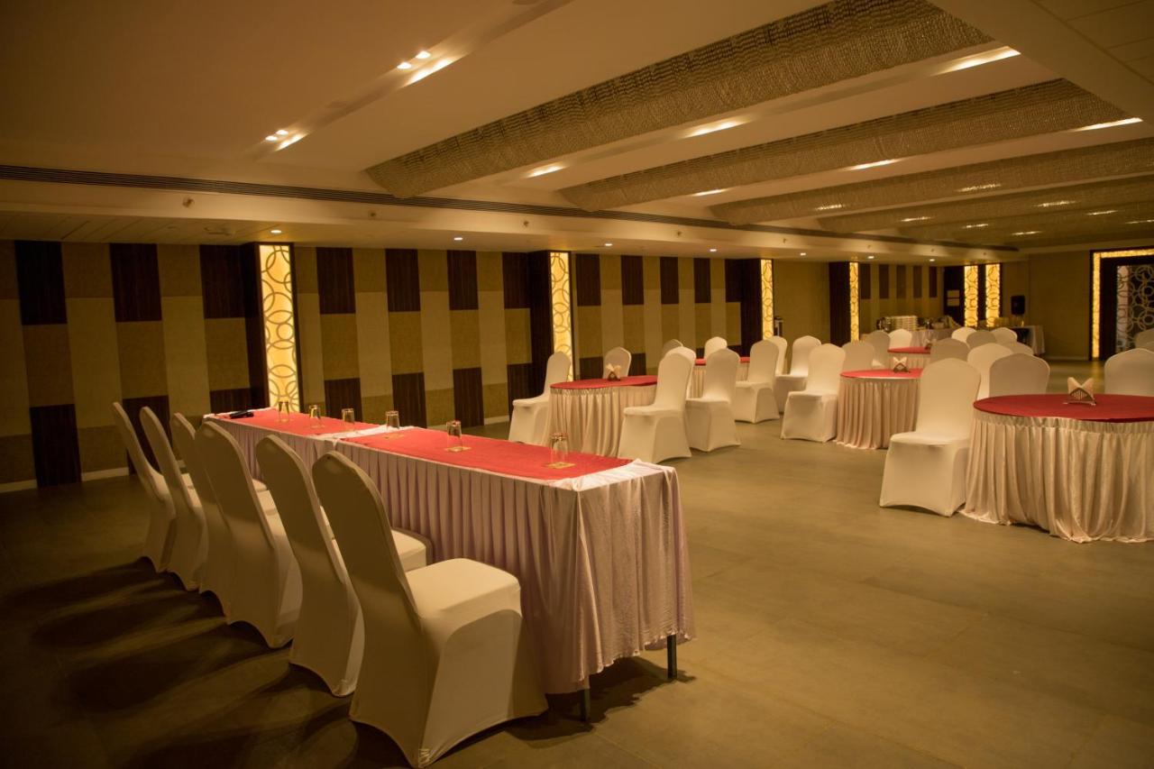 Zip By Spree Hotels Samudra Belagavi Zewnętrze zdjęcie