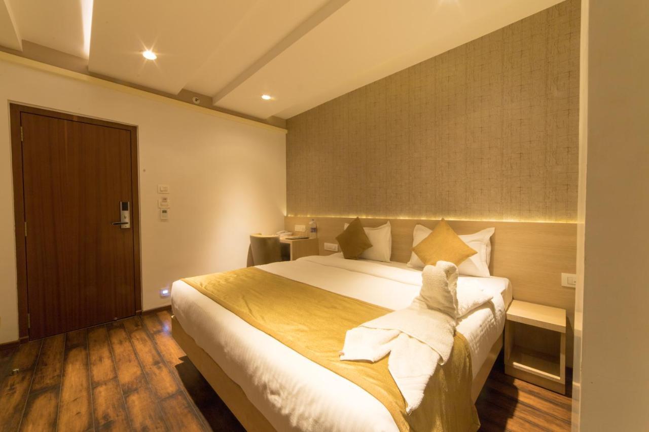 Zip By Spree Hotels Samudra Belagavi Zewnętrze zdjęcie