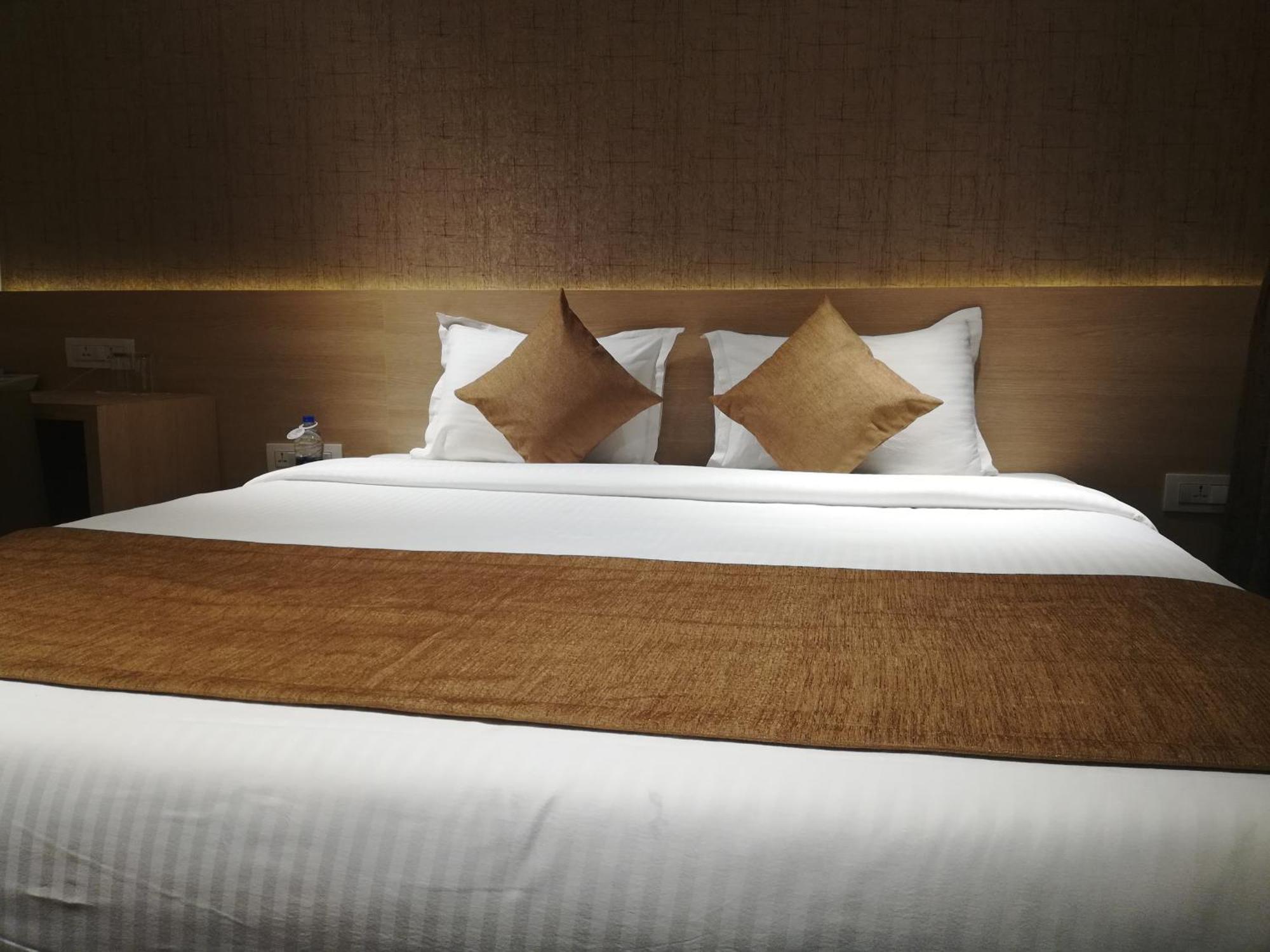 Zip By Spree Hotels Samudra Belagavi Zewnętrze zdjęcie