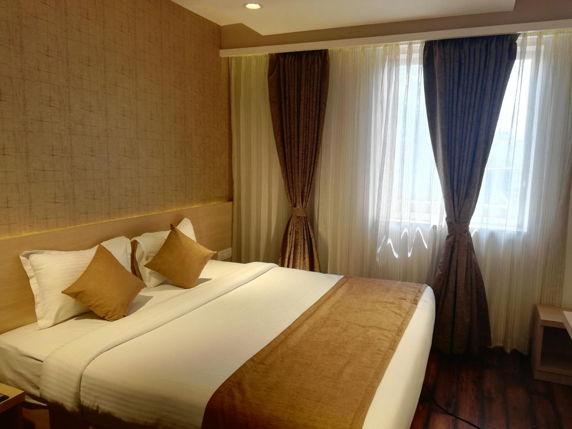 Zip By Spree Hotels Samudra Belagavi Zewnętrze zdjęcie